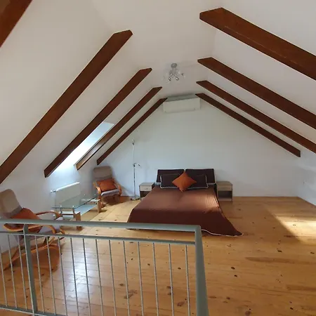 Arvalanyhaj Vendeghaz 펜션 *